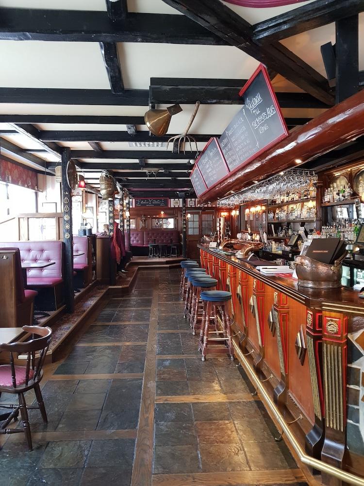 Hotel Bishops Arms Koeping Zewnętrze zdjęcie