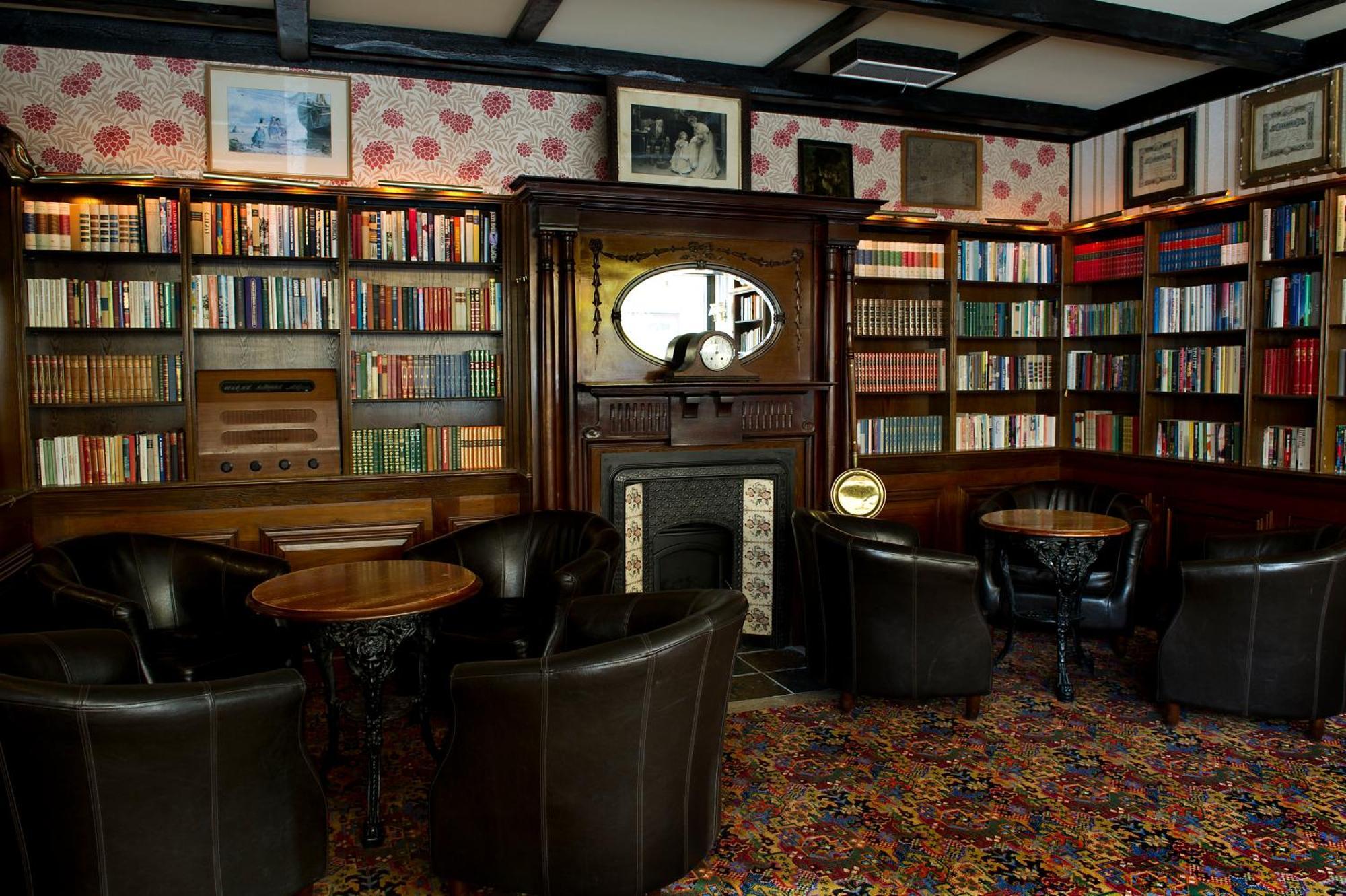 Hotel Bishops Arms Koeping Zewnętrze zdjęcie